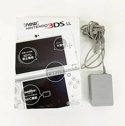 Newニンテンドー3DS LL パールホワイト