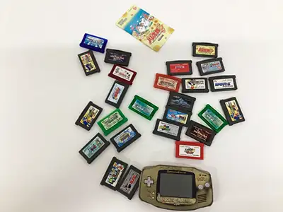 GBA ゲームボーイアドバンス 本体 ポケモンセンター限定 ニューヨークVer. , 箱なしソフト ポケモンエメラルド メトロイド  FE 各種